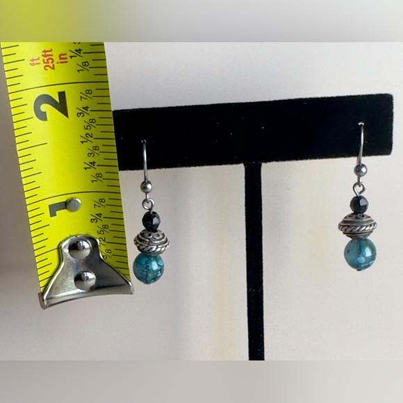 BEAUTIFUL SILVER & BLUE EARRINGS - Picture 4 of 7